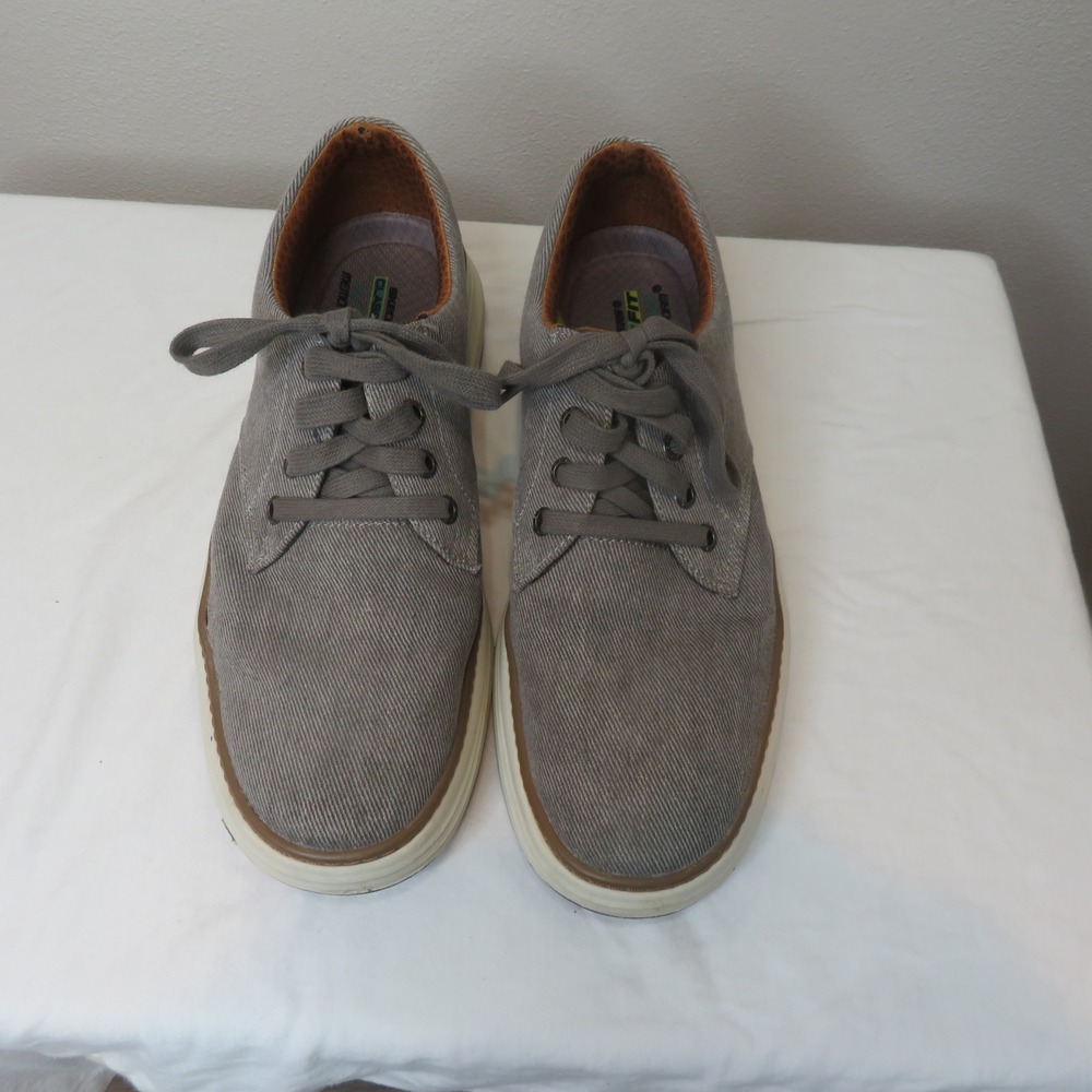 Skechers Classic Fit Gray Canvas Air-Cooled Memory Foam Goga Mat Arch Mens Shoes